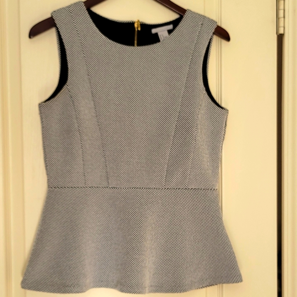 H & M - Dotted B and W top (M) - NWOT